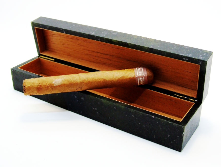 Футляр - Хьюмидор (Humidor) для сигары. Тигровое Железо.