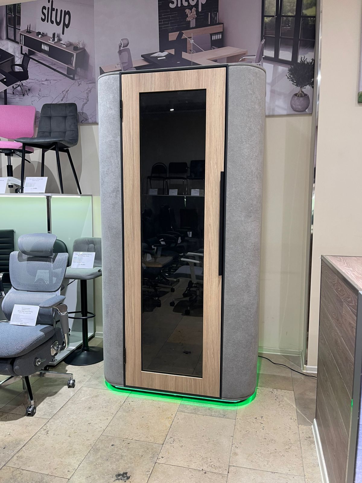 Создайте зону тишины в офисе: современные акустические кабинки SitUp Создайте зону тишины в офисе: современные акустические кабинки SitUp