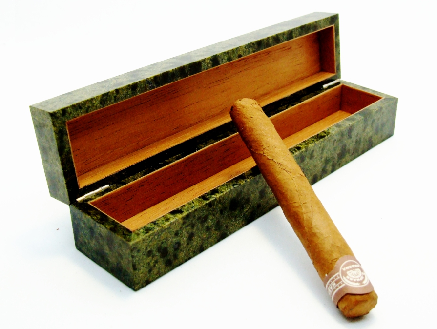 Футляр - Хьюмидор (Humidor) для сигар. Чистый Вердантит.