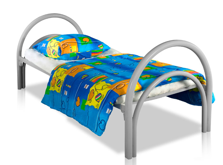 Металлические кровати со спинками из ДСП и ламелями